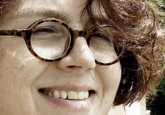 Isabelle Agert : « J’aime dans la poésie ce rapport non conventionnel avec les mots »