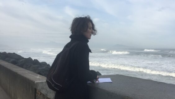 Résidence d’écriture à Biarritz. Jeudi : « J » comme « J’aime d’ici », Céline De-Saër